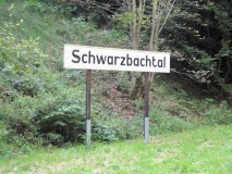 Bahnhofsschild_Schwarzbachtal_klein